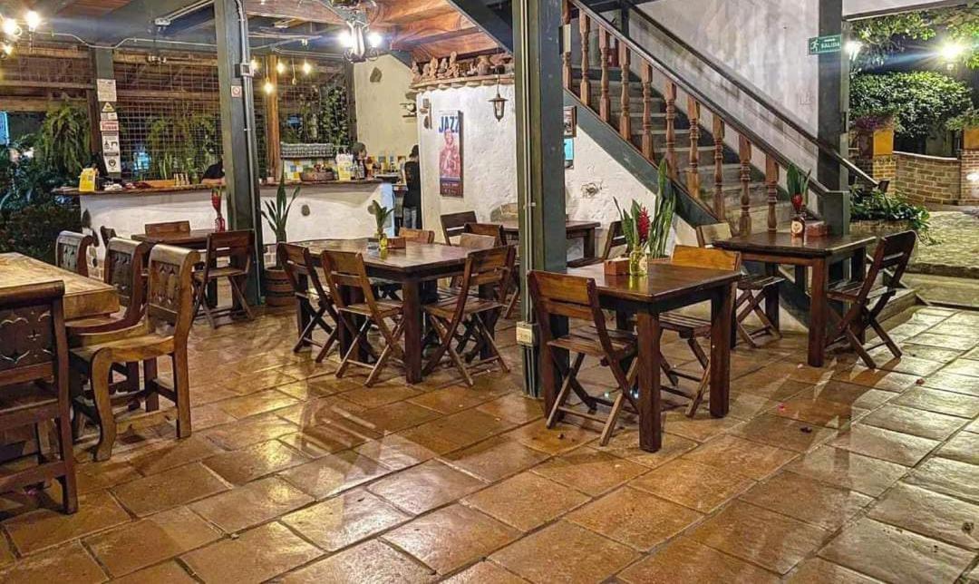 Hotel Y Restaurante Bienmesabe サンタ・フェ・デ・アンティオキア エクステリア 写真